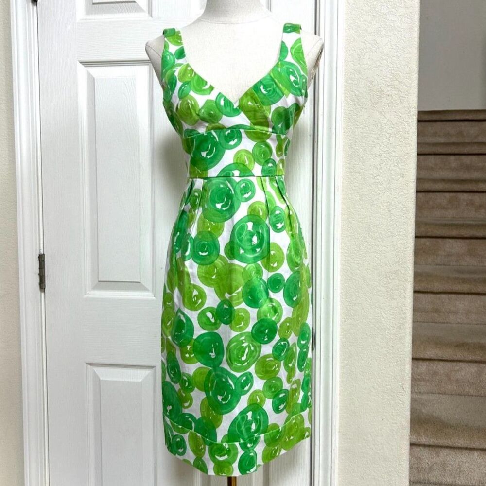 London Times Vibrant Multi-Green Floral Print Midi Sleeveless Sheath Dress